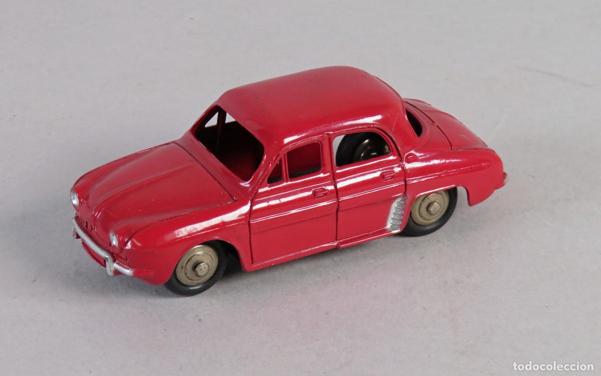 Coches a escala: Renault Dauphine Dinky Toys 24 E 1/43 Made in France a&ntilde;os 50 Buen estado