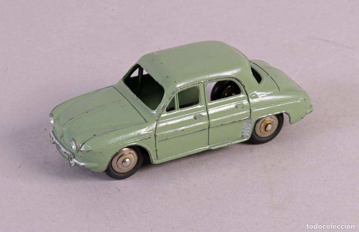 Coches a escala: Renault Dauphine Dinky Toys 24 E 1/43 Made in France a&ntilde;os 50