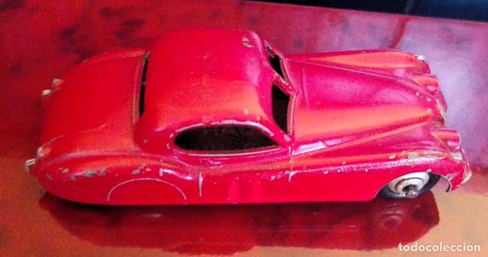 Coches a escala: Dinky Toys 157 Jaguar XK120. Carrocer&iacute;a roja muy raro a&ntilde;os 50