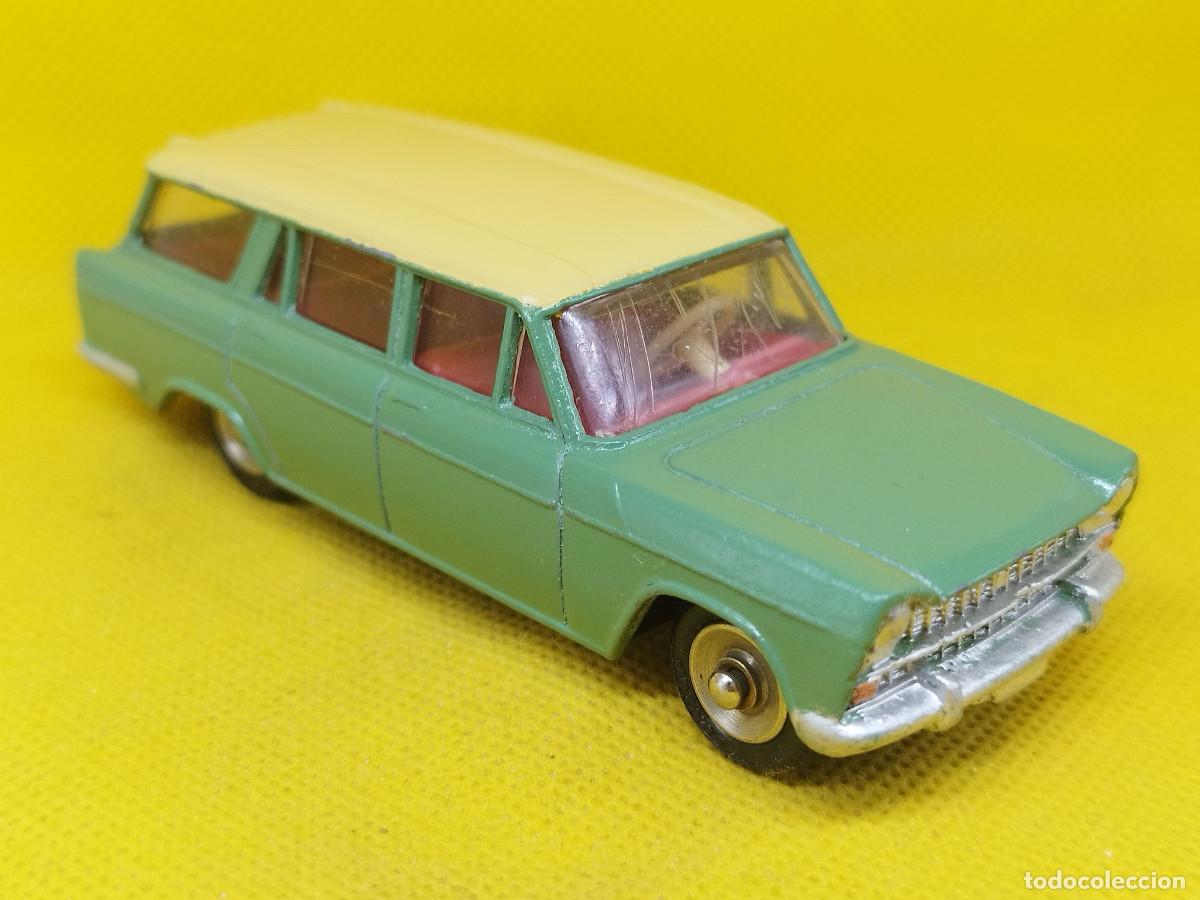 Coches a escala: Dinky Toys Fiat 1800