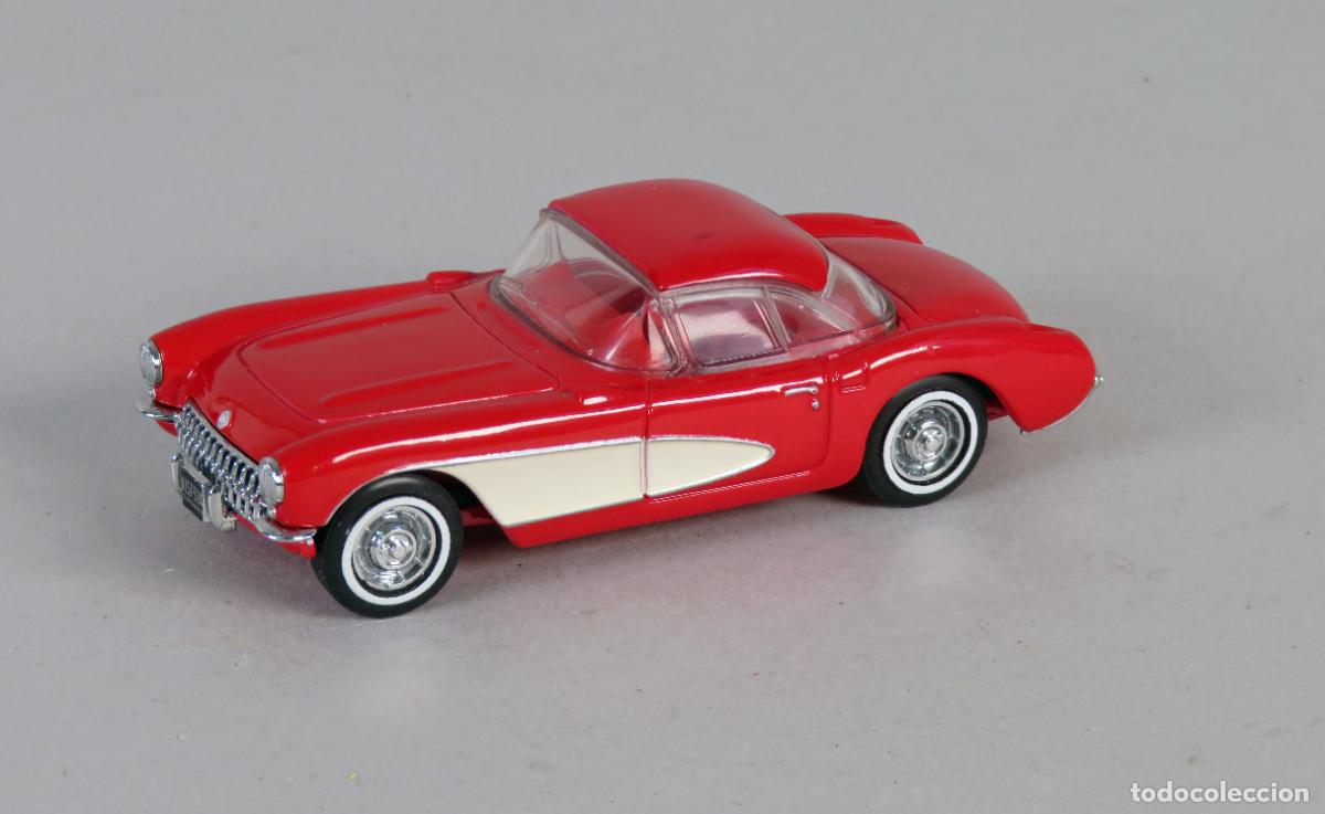 Coches a escala: Chevrolet Corvette 1956 Dinky Matchbox 1/43 Made in China 1990