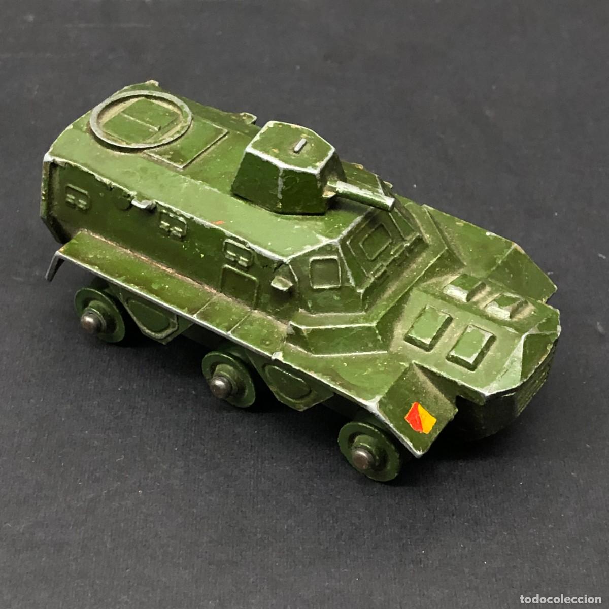 Coches a escala: TANQUE DE JUGUETE - DINKY TOYS - ARMOURED - PERSONNEL CARRIER - MECCANO - REF. 676 / 9