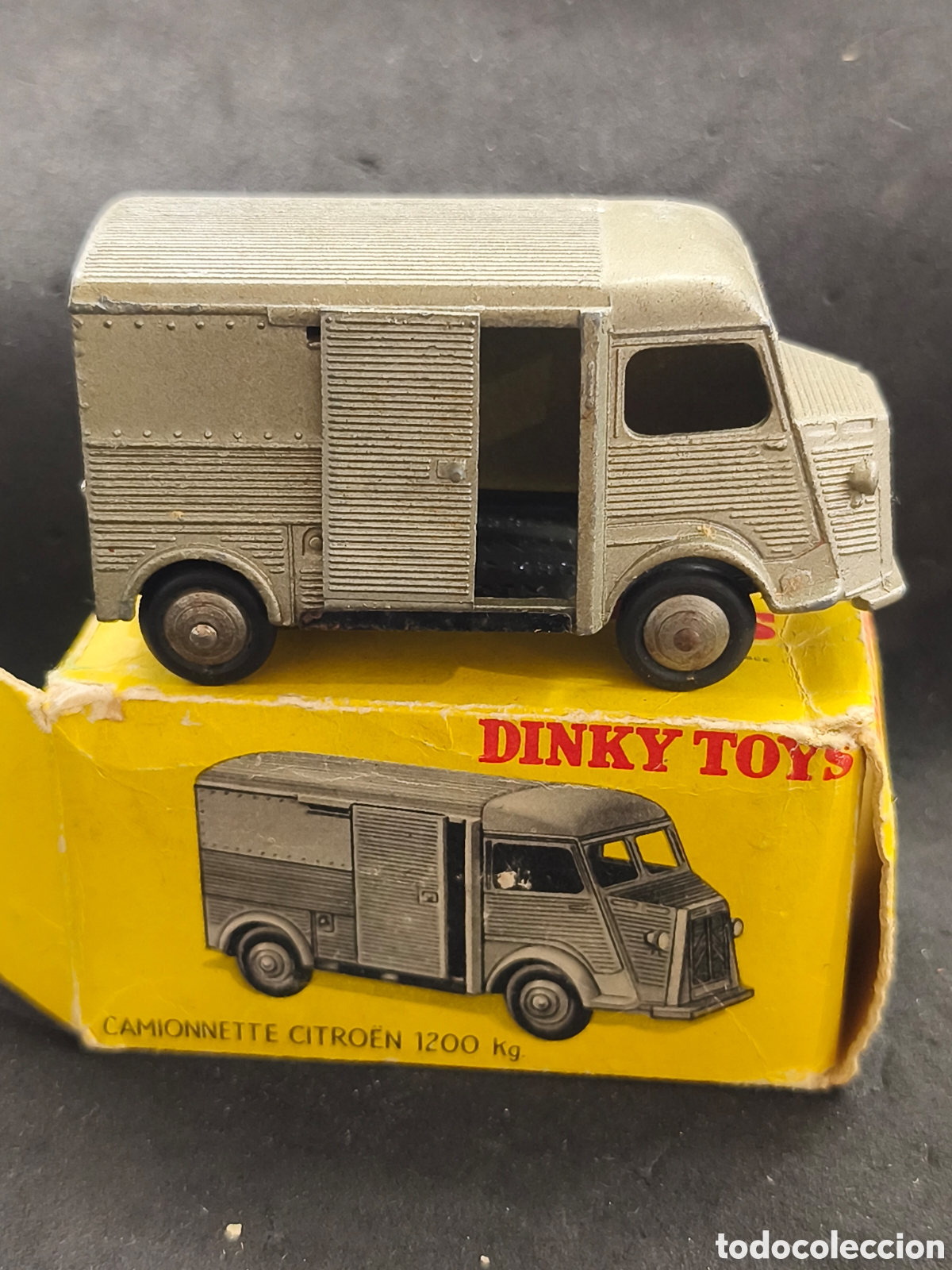 Coches a escala: Dinky toys 25C, camioneta Citroen 1200