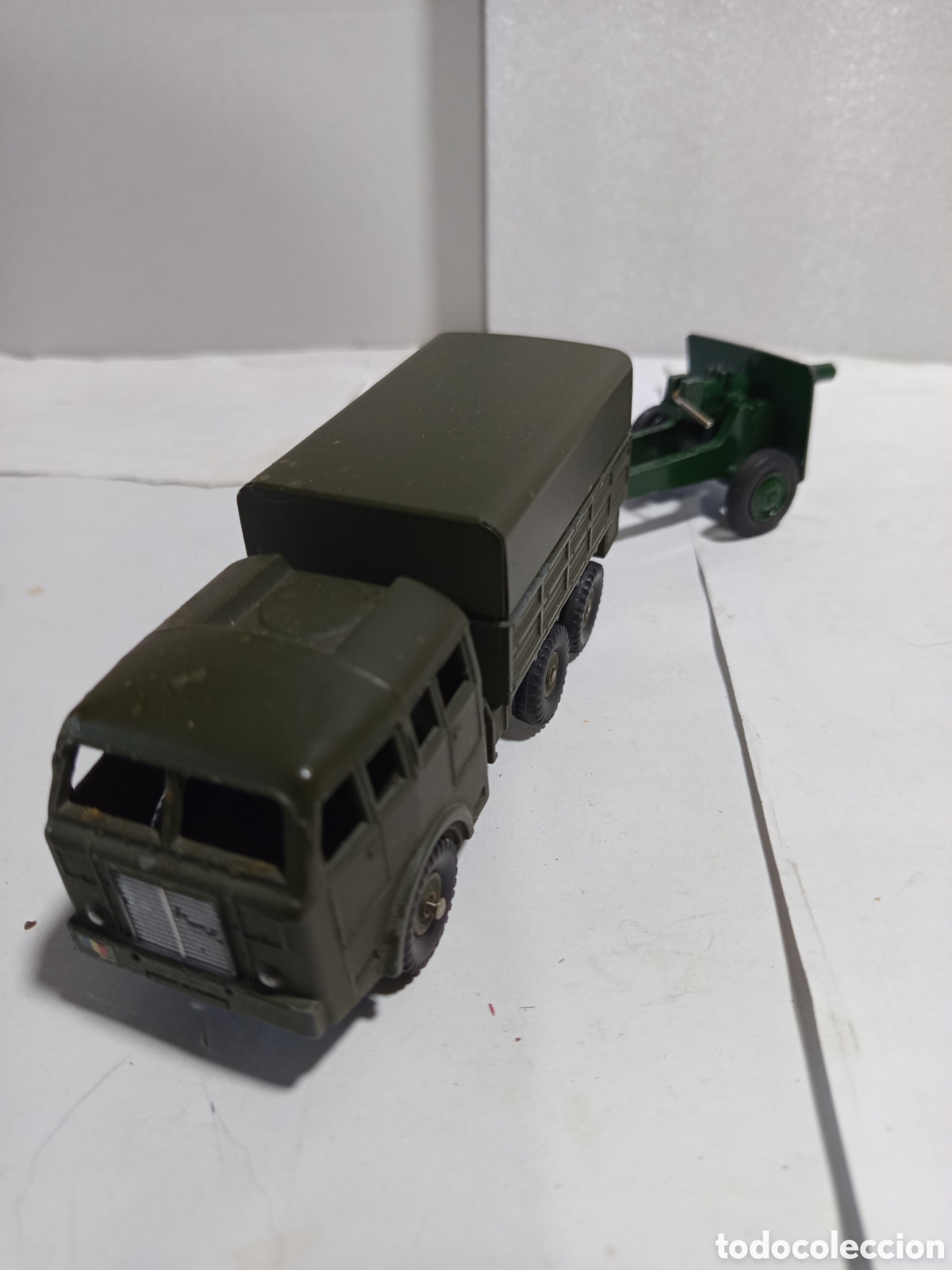 Model Cars: Cami&oacute;n Dinky Toys y ca&ntilde;&oacute;n Britains