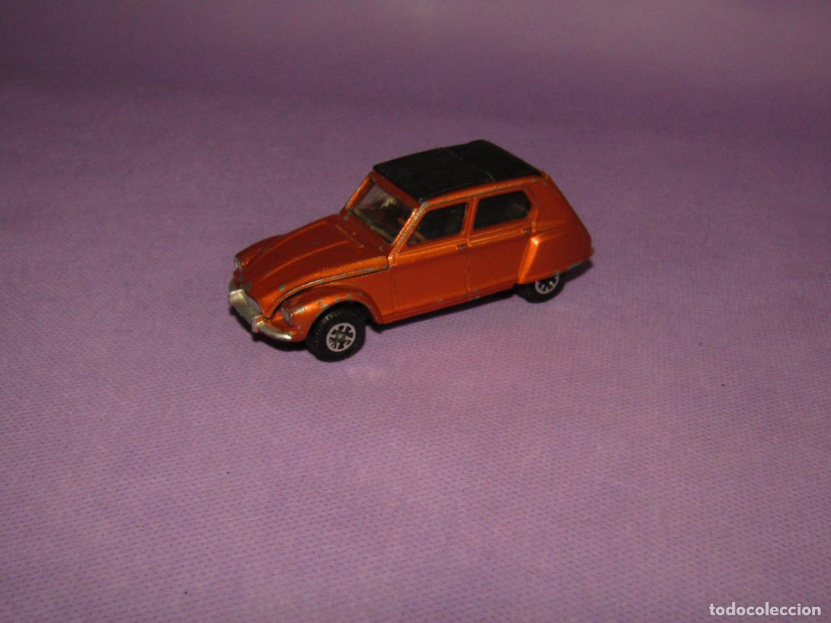Coches a escala: Antiguo CITRO&Euml;N DYANE 6 en Escala 1/43 de DINKY TOYS Made in England