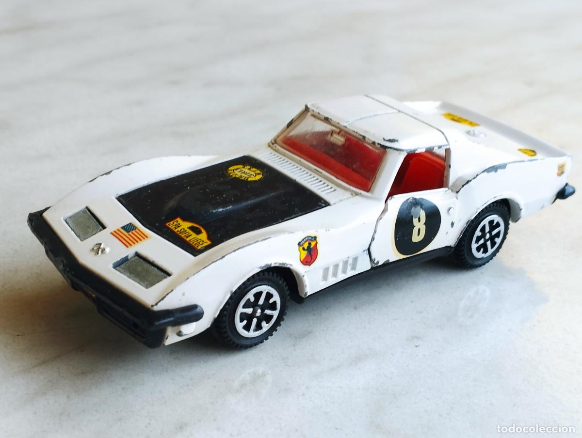 Chevrolet Corvette Sting Gray de Dinky Toys 1,43 Meccano Original Bueno