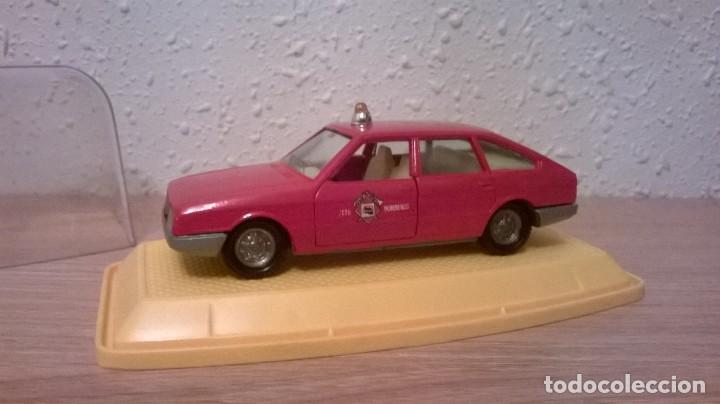 Coches a escala: Pilen talbot 150 jefe bomberos