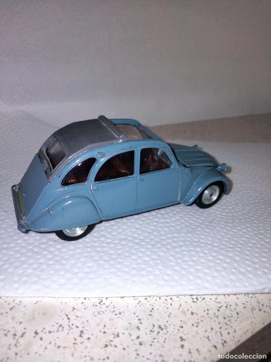 Pilen Citroen 2 CV 1/43 primeras series