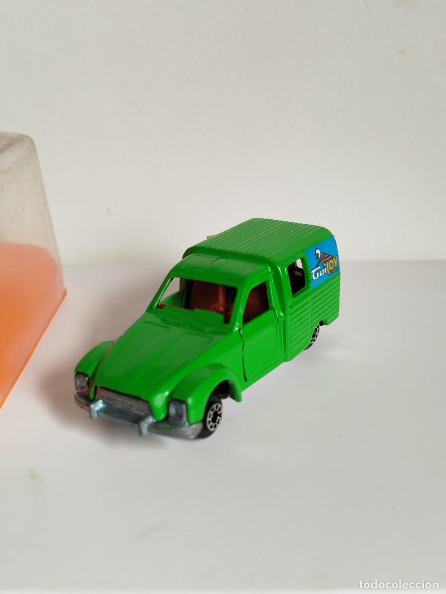 Auto in scala: Furgoneta Citroen Dyane verde escala Guiloy estado nuevo con su caja 1:72