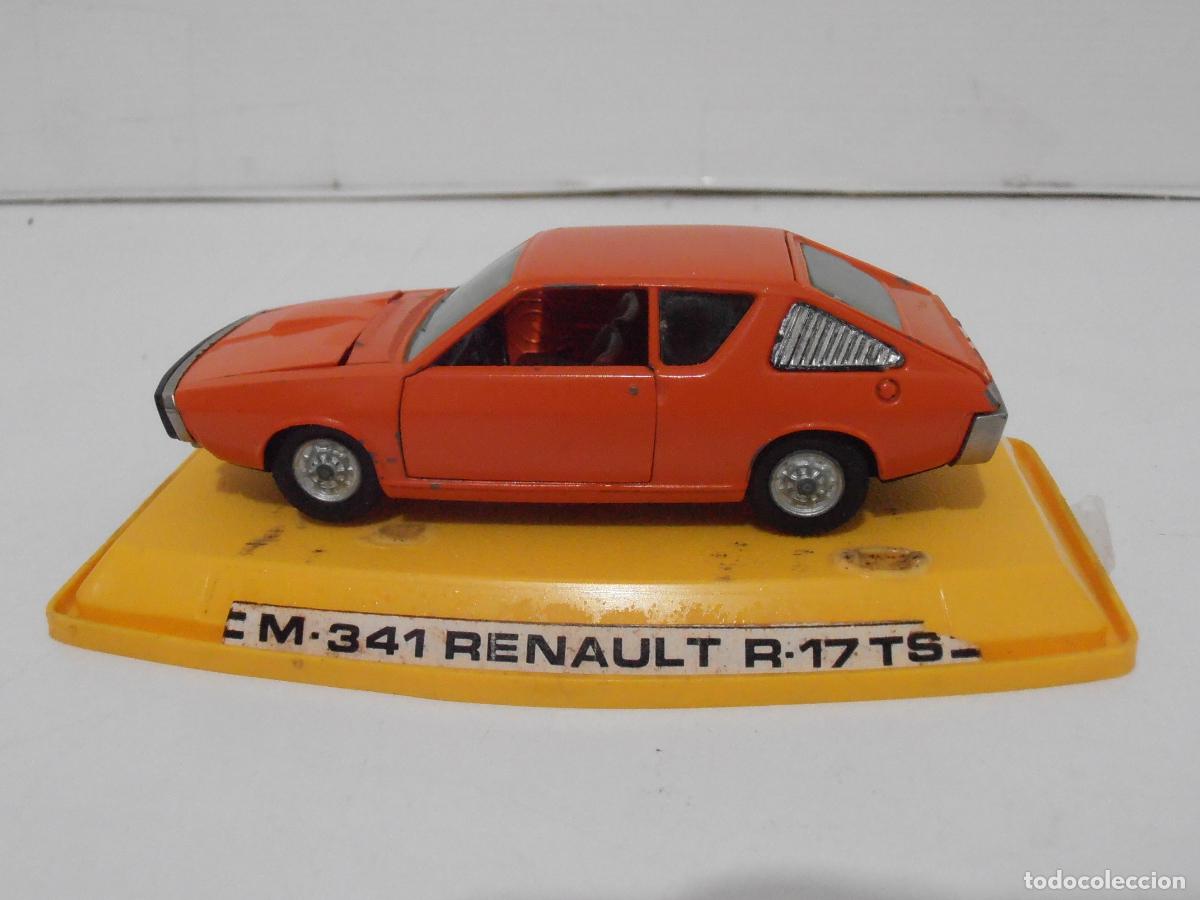 Coches a escala: COCHE PILEN RENAULT R-17 PILEN, URNA Y BASE AMARILLA , MADE IN SPAIN
