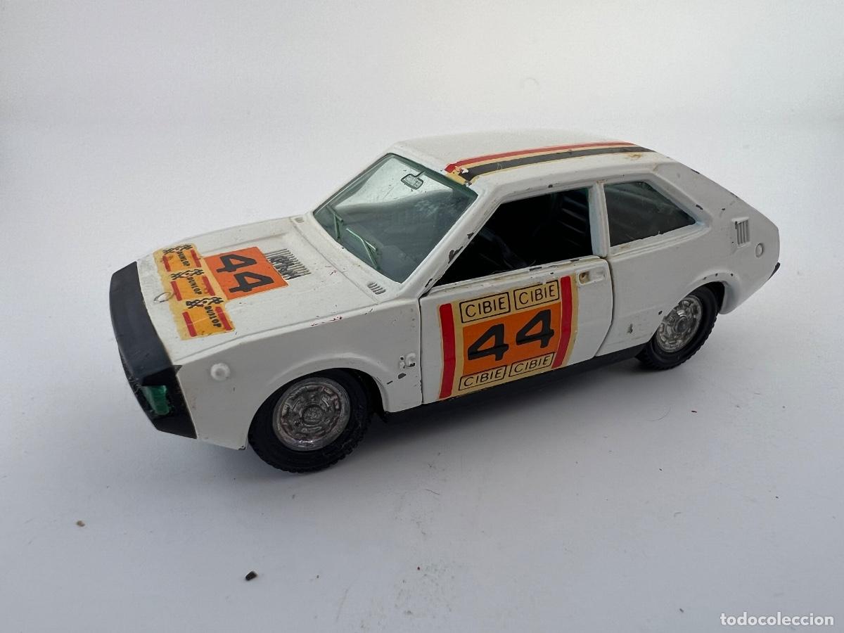 Carros em escala: PILEN 1:43 SEAT 1200 RALLYE