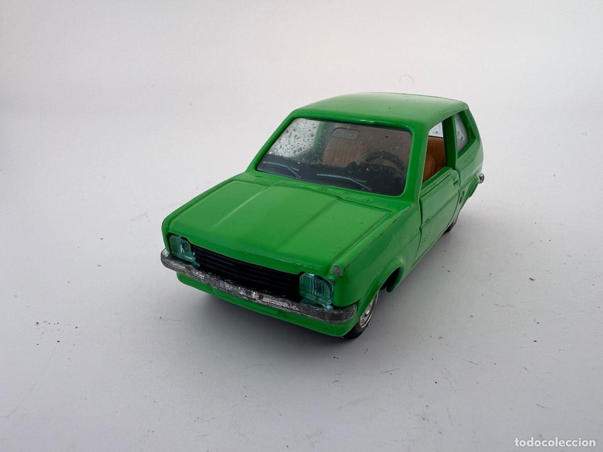 Carros em escala: JOAL 1:43 FORD FIESTA