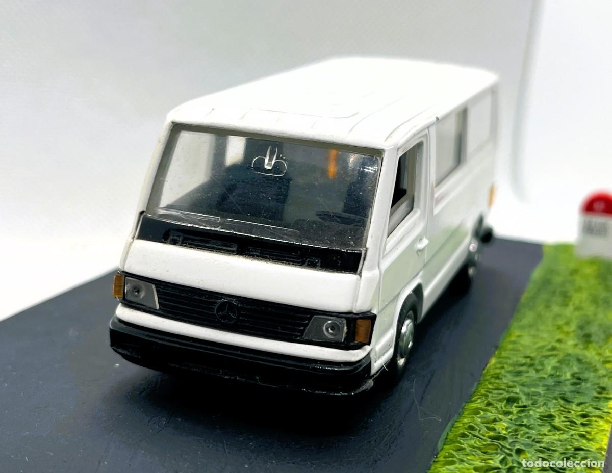 Model Cars: PILEN FURGON MERCEDES MB 100 ESC.1/43, COMO NUEVO Y RARO - FLA