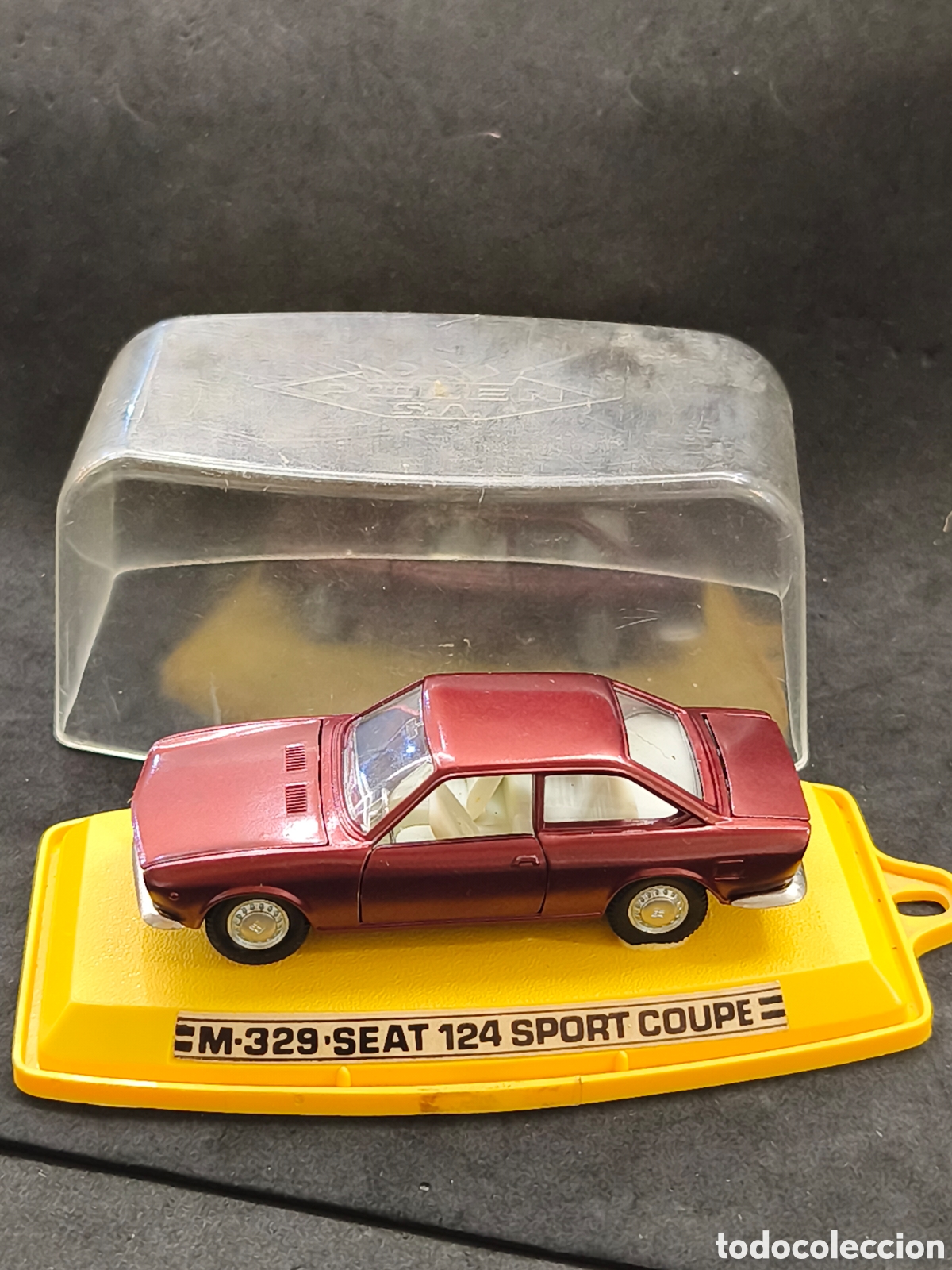 Model Cars: Pilen Seat 124 sport coup&eacute;