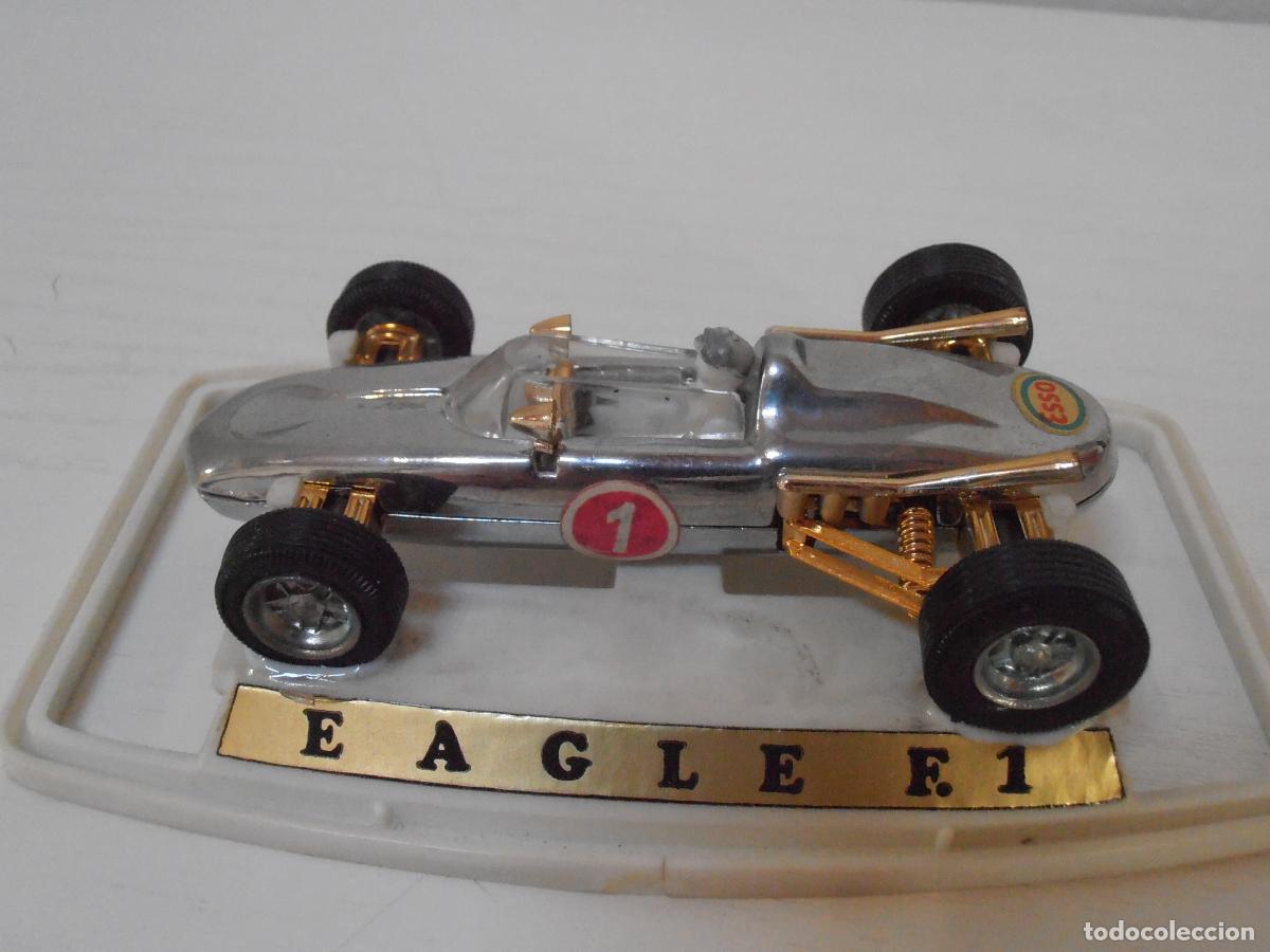 Coches a escala: COCHE PILEN FORMULA 1, EAGLE F.1 , URNA ORIGINAL, EXCELENTE ESTADO