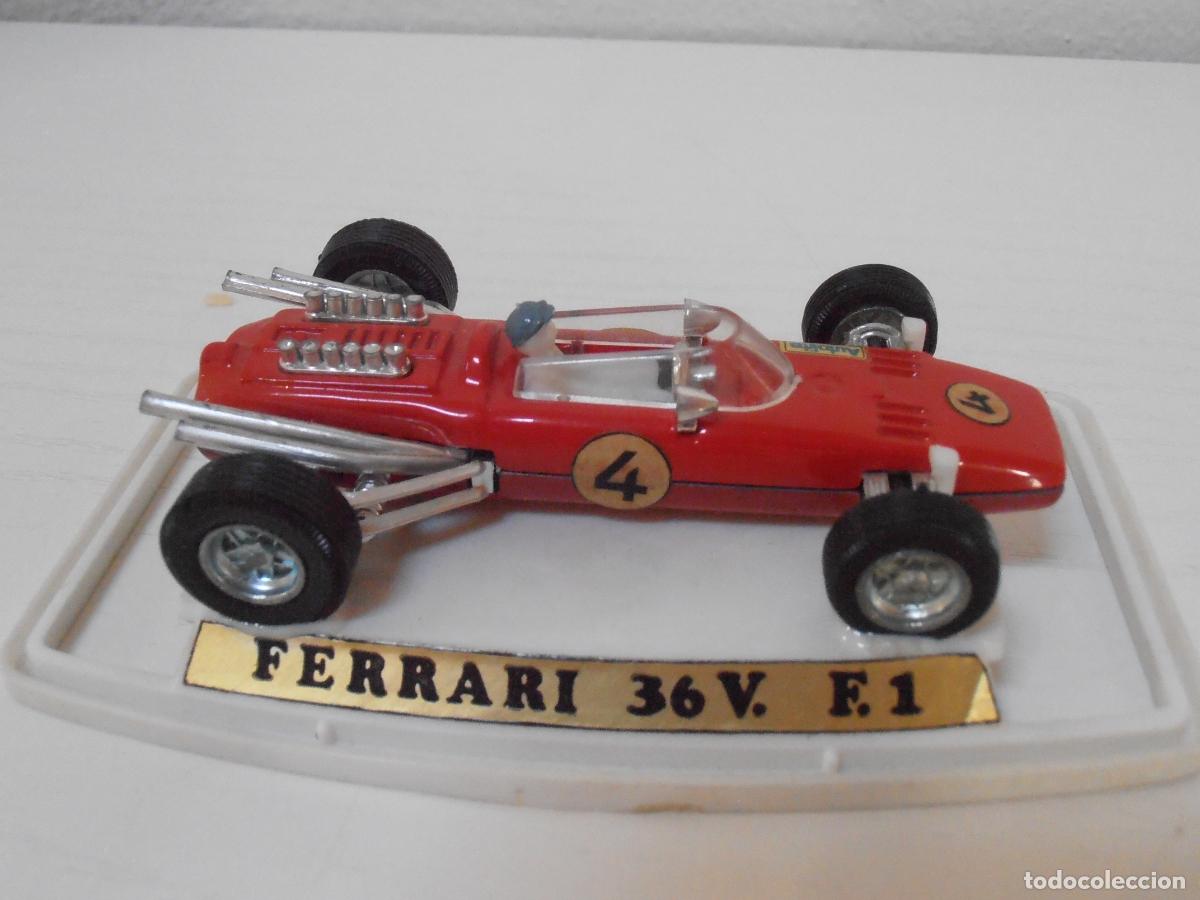 Coches a escala: COCHE PILEN FORMULA 1, FERRARI 36 V F.1 , URNA ORIGINAL, EXCELENTE ESTADO