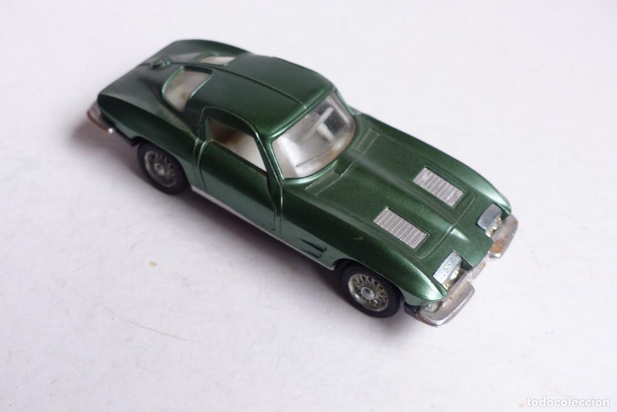 Coches a escala: Auto Pilen - Chevrolet Corvette Sting Ray 1/43