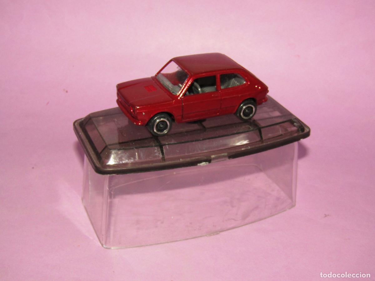 Coches a escala: Antiguo SEAT 127 en Escala 1/43 de PILEN para ARTEC Made in Spain del A&ntilde;o 1973