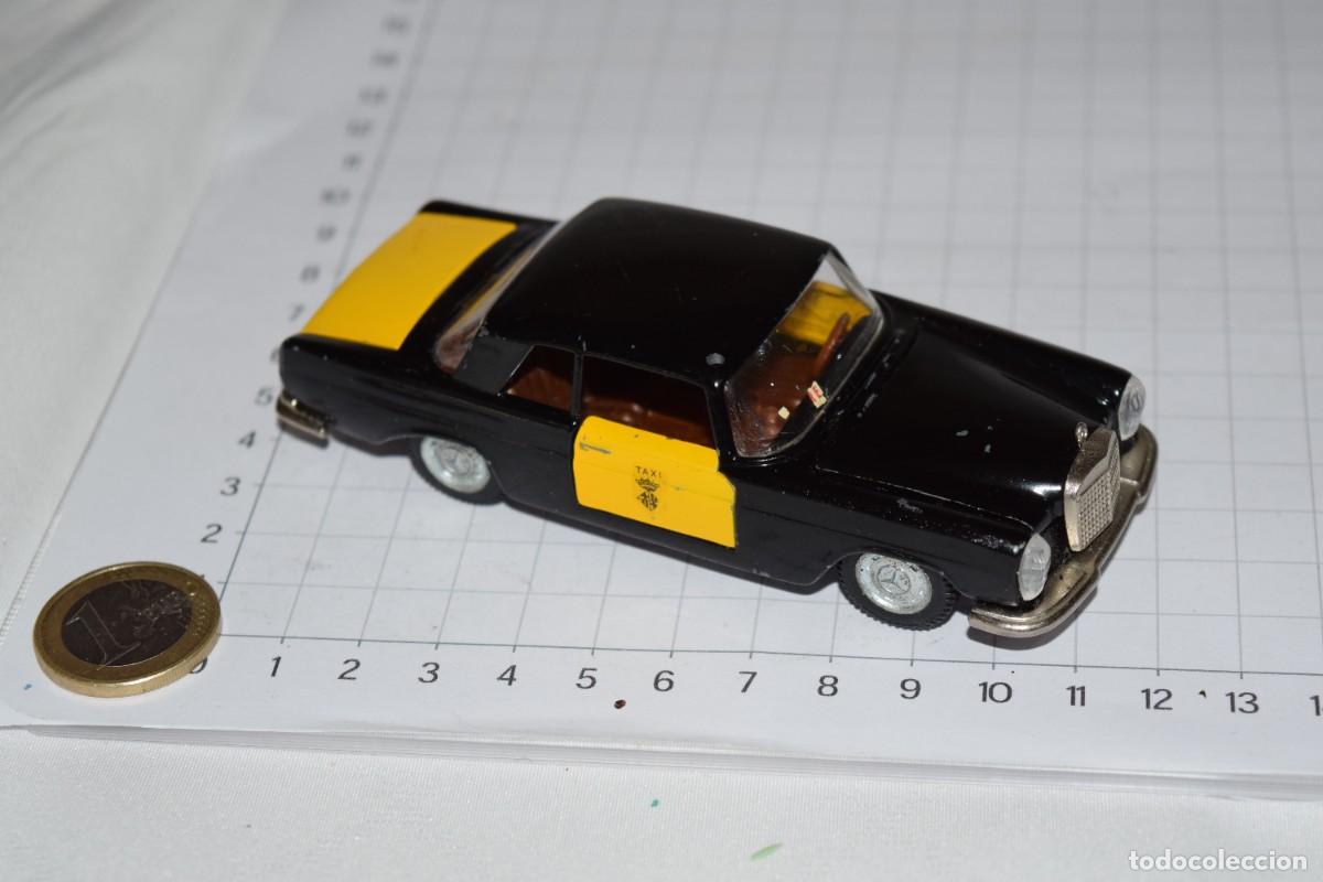 Coches a escala: Auto PILEN, Mod. 305 / MERCEDES 250 COUPE, Taxi Barcelona - Made In Spain - &iexcl;Mira fotos y detalles!