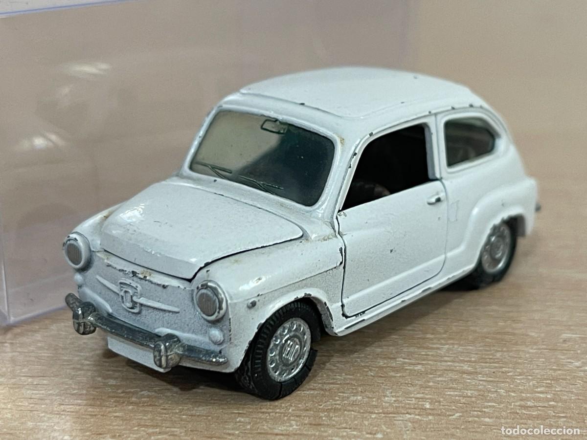 Model Cars: 18- Auto Pilen antiguo coche SEAT 600 blanco Mod. 335 1:43 Made in Spain die-cast metal car a&ntilde;os 70