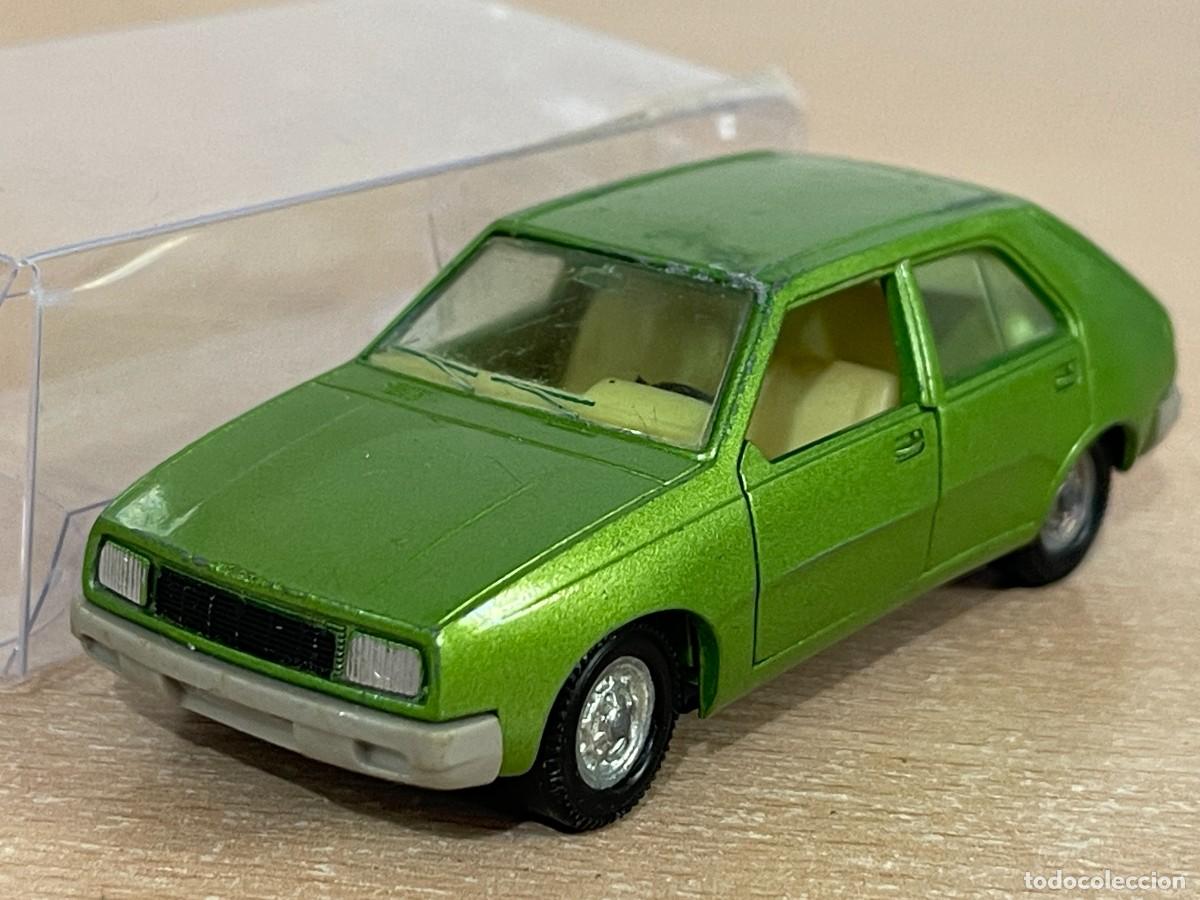 Modellautos: 57- Auto Pilen antiguo coche RENAULT 14 verde Mod. 525 1:43 Made in Spain die-cast metal car a&ntilde;os 80
