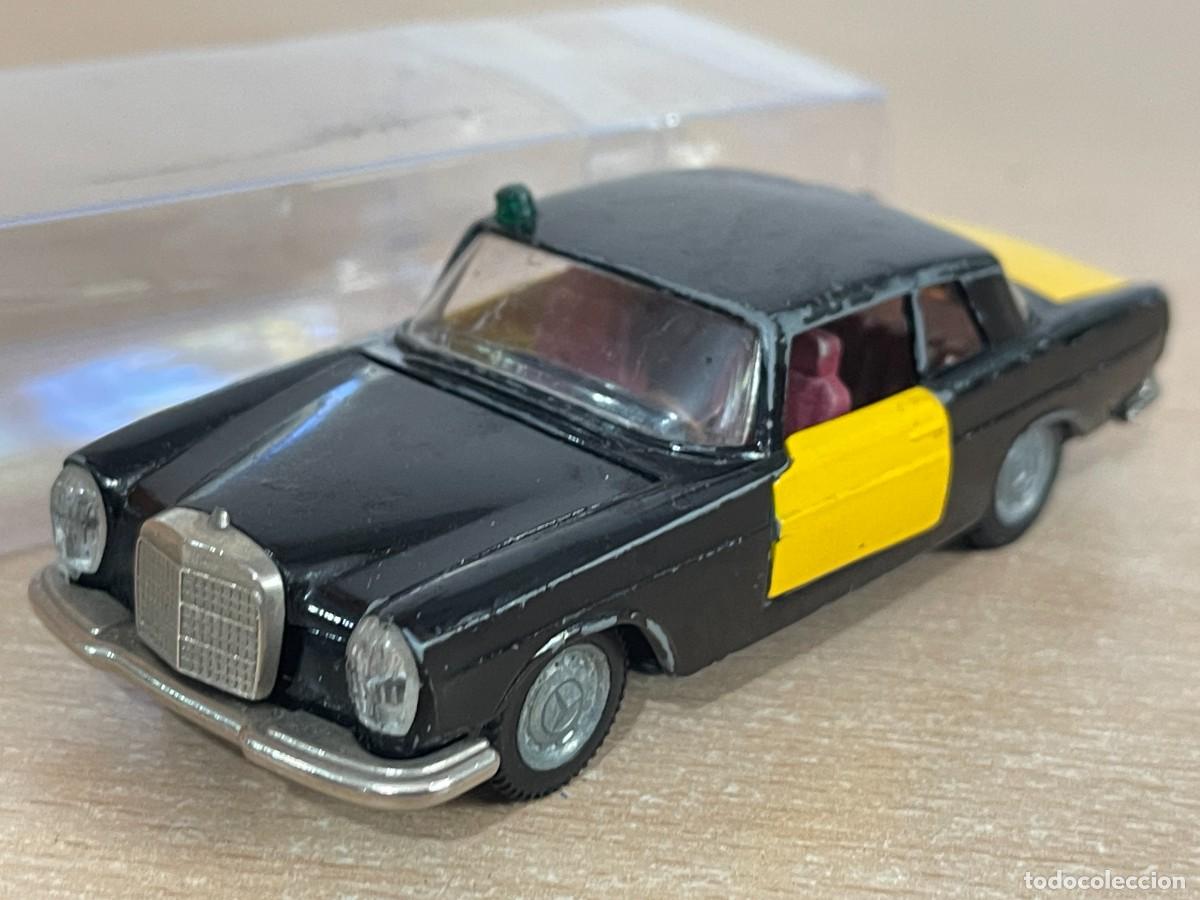 Modellautos: 62- Auto Pilen antiguo coche MERCEDES 250 Coupe TAXI BARCELONA Mod. 305 1:43 Made in Spain a&ntilde;os 70