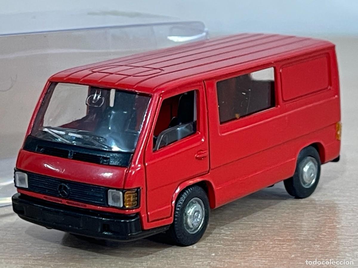 Modellautos: 78- Pilen Furgoneta MERCEDES MB roja Ref. 377 1:50 Made in Spain die-cast metal car Serie Oro Artec