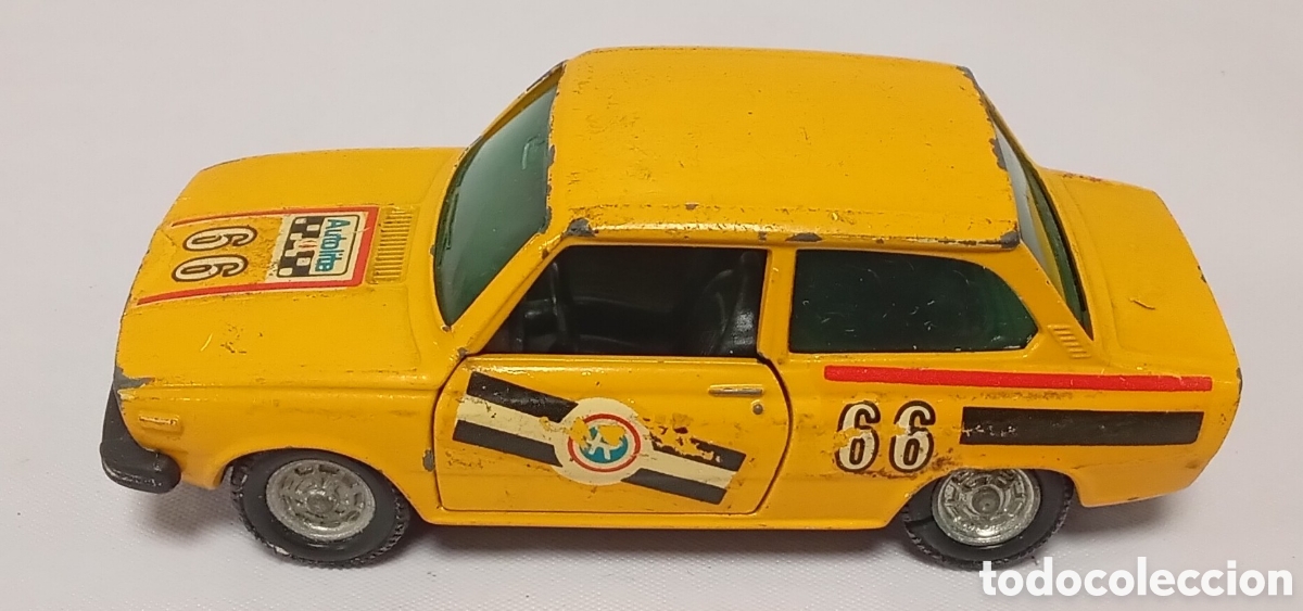 Coches a escala: Volvo 66 DL Pilen 1/43 1970s Espa&ntilde;a