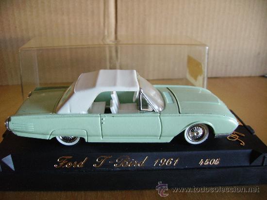 Coches a escala: SOLIDO --- FORD T - BIRD 1961 - Foto 1