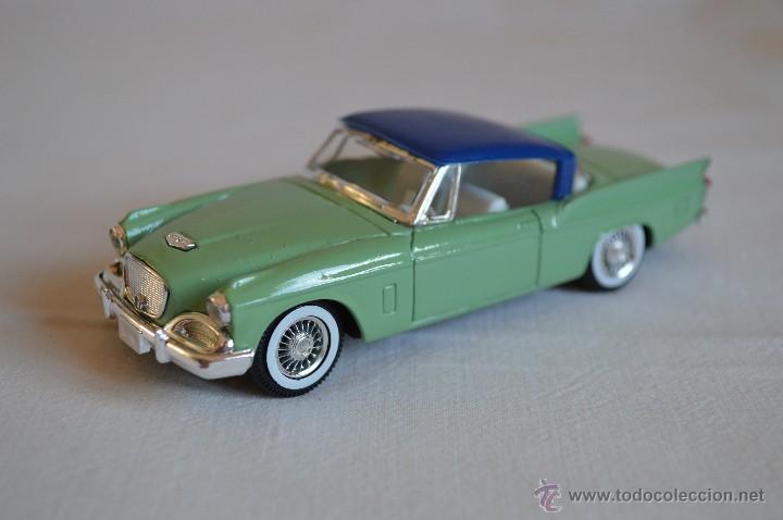 Voiture Miniature Studebaker Silver Hawk 1/43 - Solido - Boîte Souple