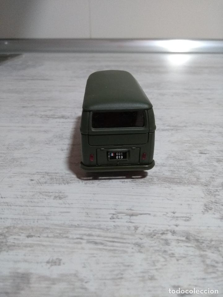 Coches a escala: VW T2 MILITAR................ - Foto 2
