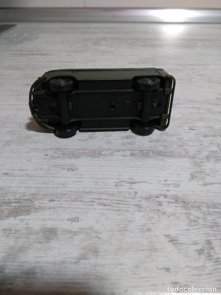 Coches a escala: VW T2 MILITAR................ - Foto 5