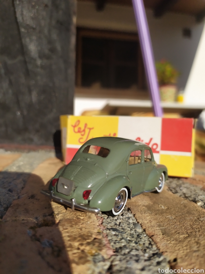Coches a escala: RENAULT 4CV 4/4 SOLIDO - Foto 2
