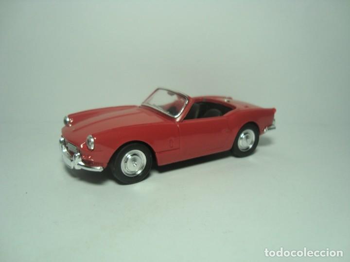 Coches a escala: TRIUMPH SPITFIRE DE SOLIDO 1,43 - Foto 1