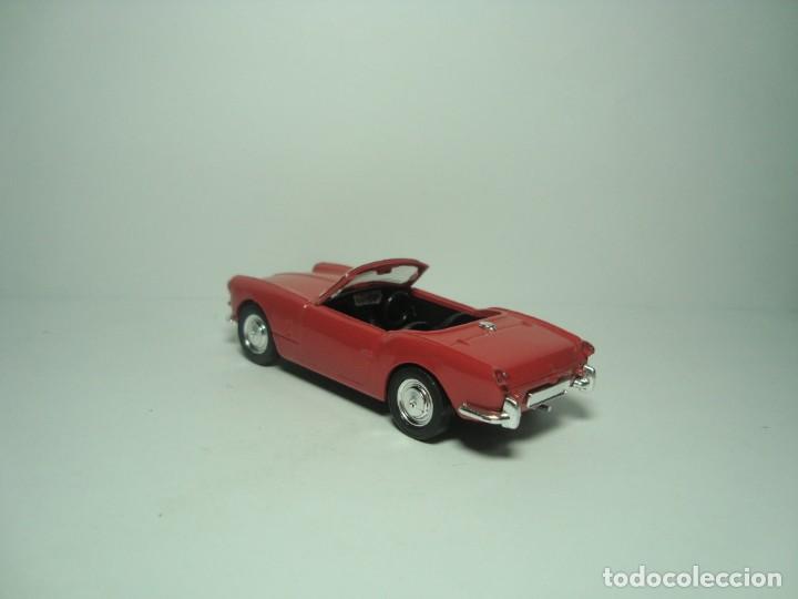 Coches a escala: TRIUMPH SPITFIRE DE SOLIDO 1,43 - Foto 3