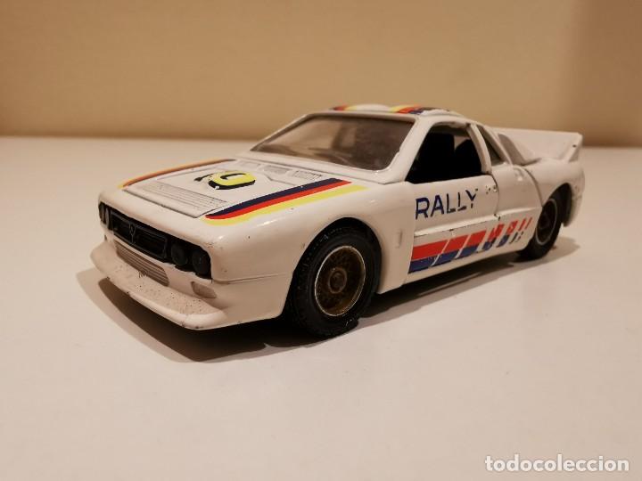 Coches a escala: Lancia Rally 037 - Foto 1