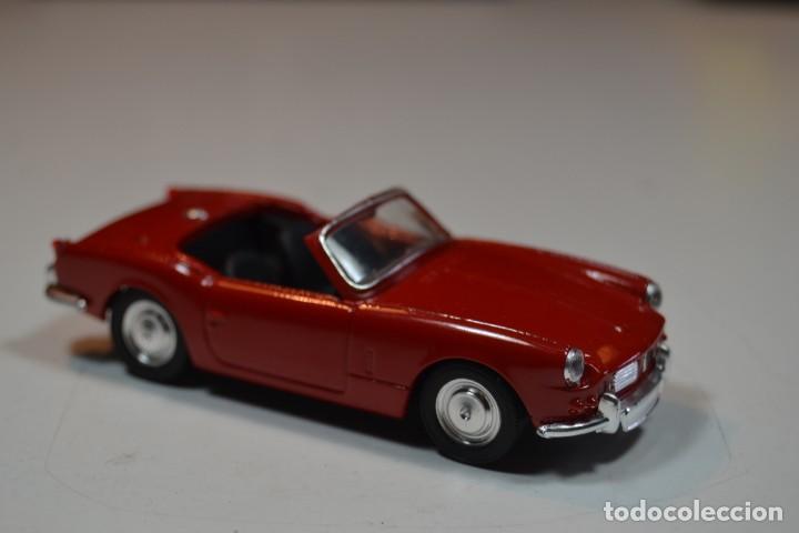 Coches a escala: 1: 43 SOLIDO TRIUMPH SPITEFIRE - Foto 1