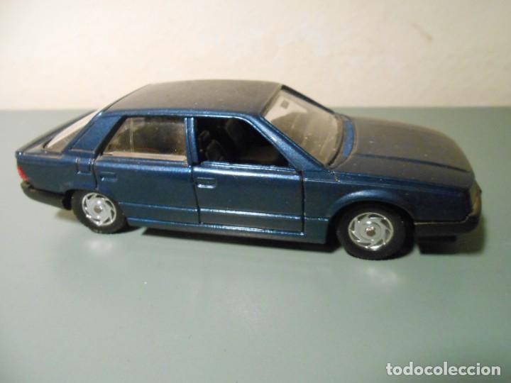 Coches a escala: RENAULT 25. SOLIDO - Foto 1