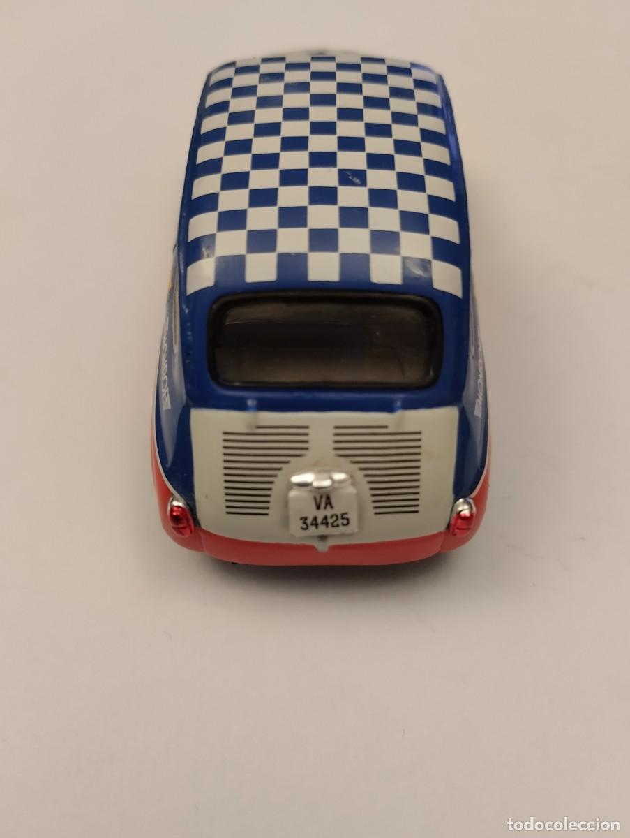 Coches a escala: Seat 600D (1966) - Foto 4