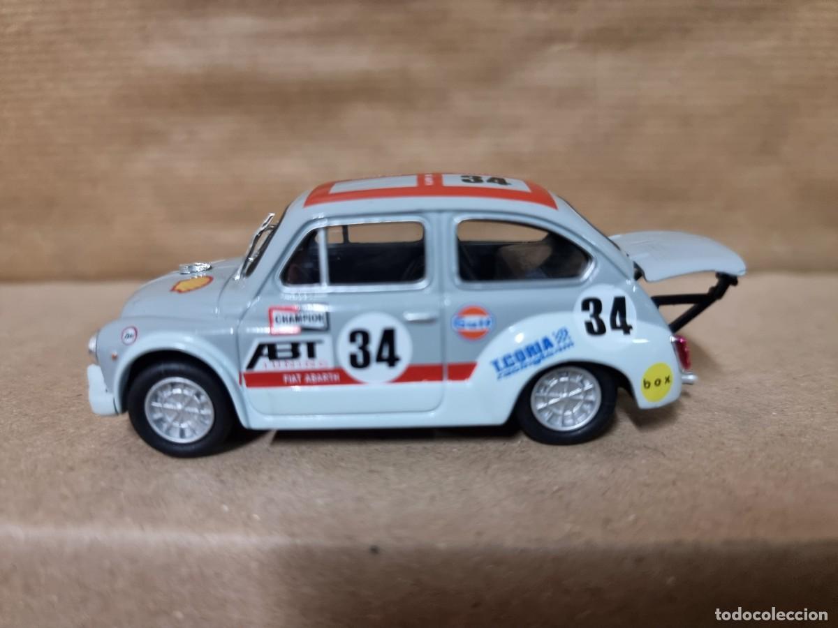 Les voitures des champions de Rallye à l'échelle 1/43