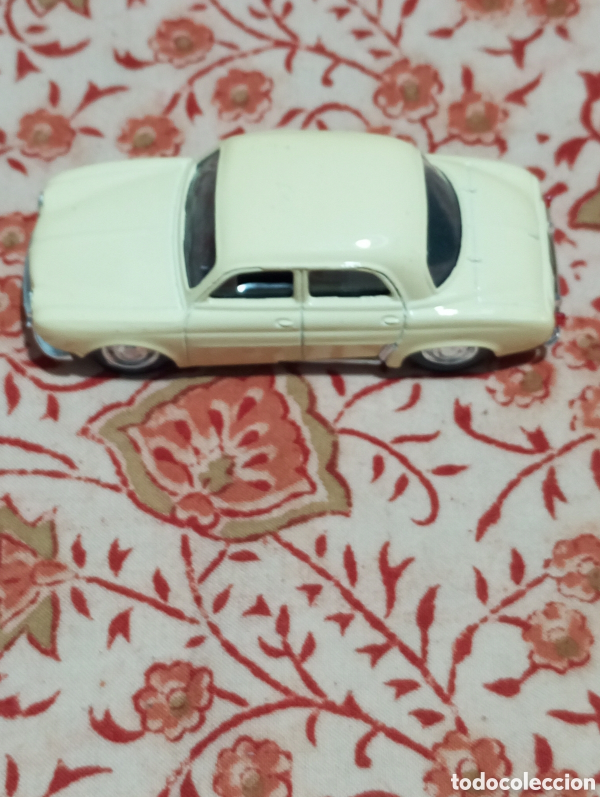 Coches a escala: SOLIDO RENAULT DAUPHINE - Foto 4