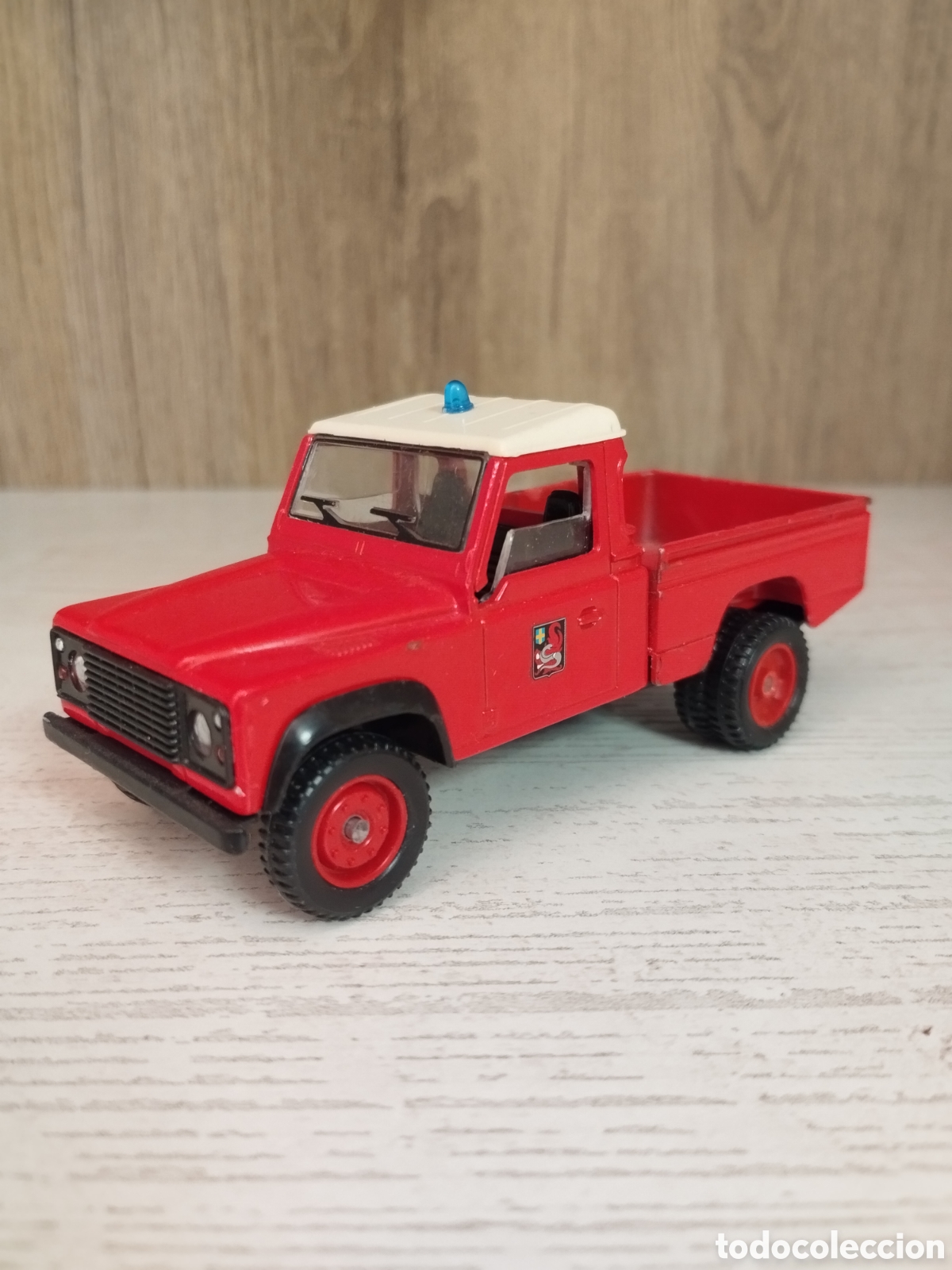 Coches a escala: LAND ROVER 88 BOMBEROS PICKUP