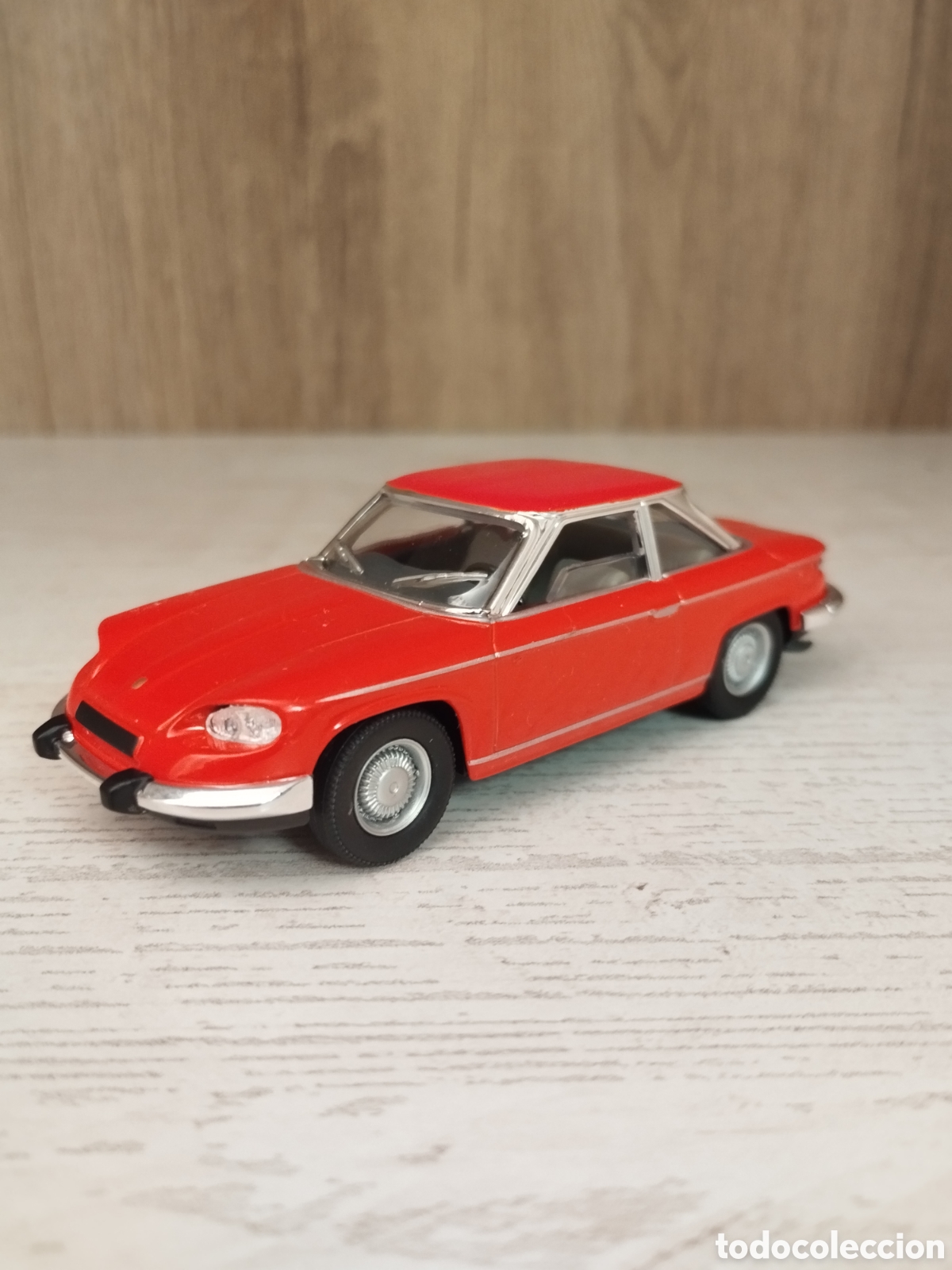Coches a escala: Panhard CT 24 SOLIDO