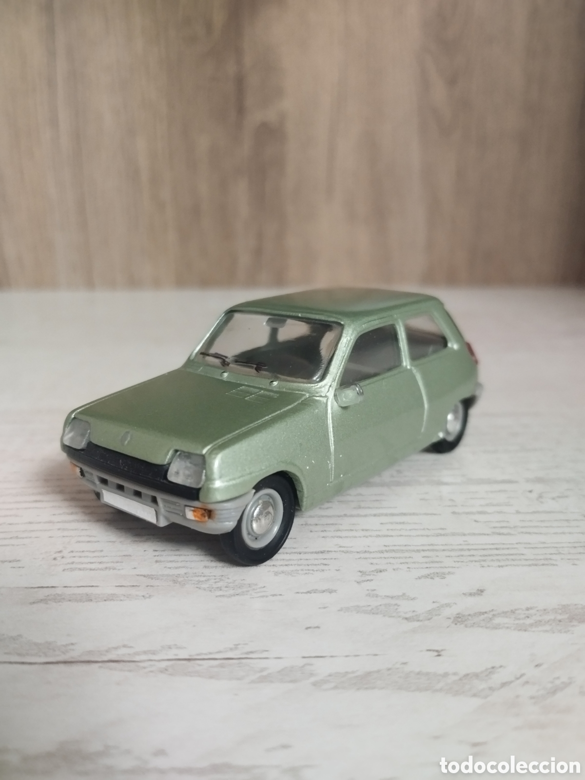 Coches a escala: RENAULT 5 TL SOLIDO e 1.43