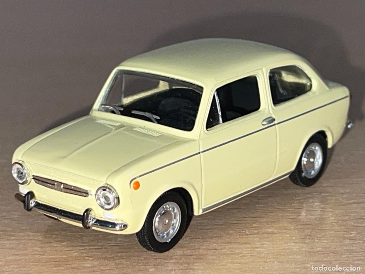 Coches a escala: SOLIDO Coche SEAT 850 Amarillo escala 1:43 die-cast metal car 1/43 scale