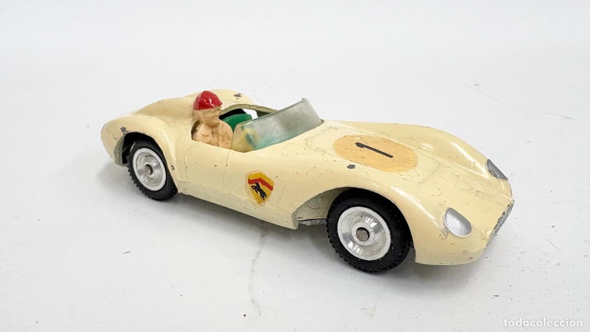 Coches a escala: Ferrari 500 TRC, fabricado en metal, esc. 1/43, Dalia Solido made in Spain, original a&ntilde;os 50-60.