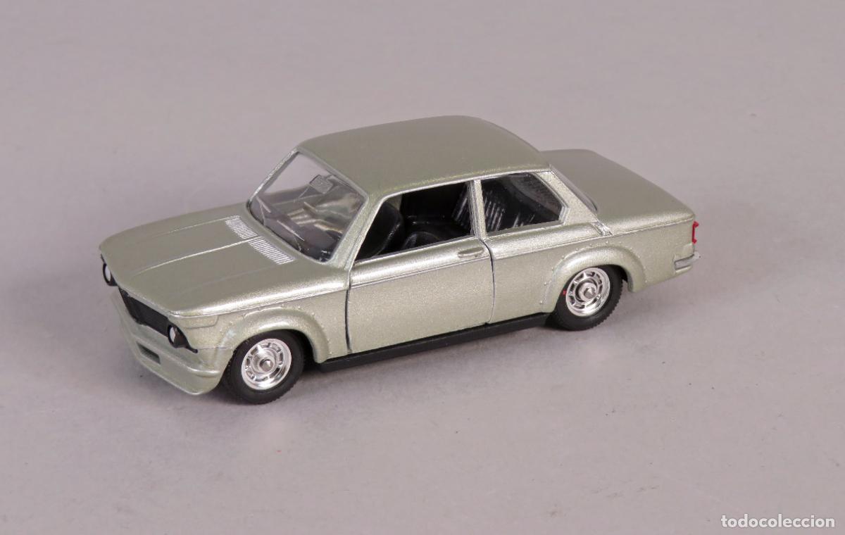 Coches a escala: BMW 2002 turbo S&oacute;lido 1/43 Salvat Coches Inolvidables