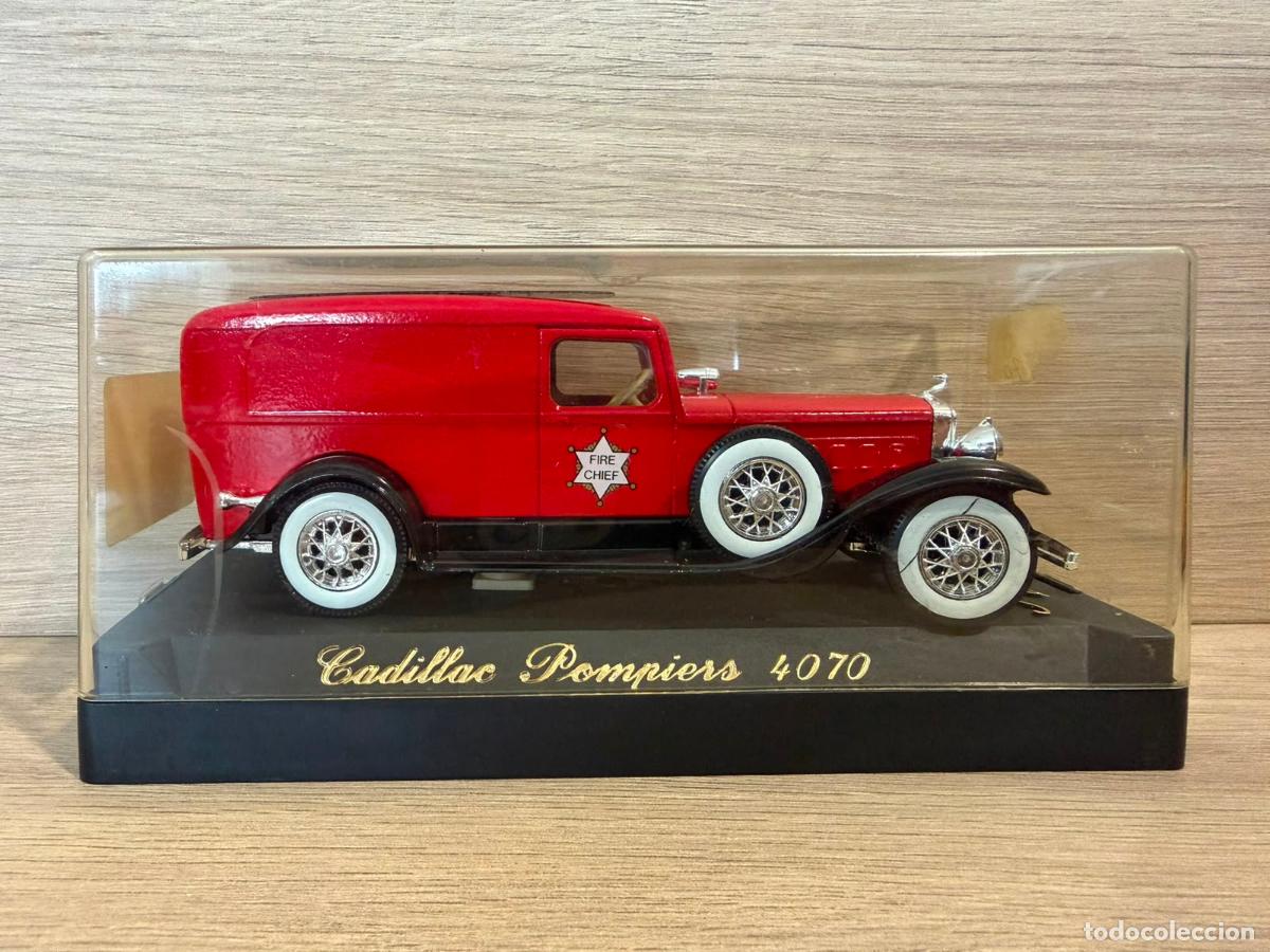 Coches a escala: SOLIDO CADILLAC POMPIERS 4070 - con caja