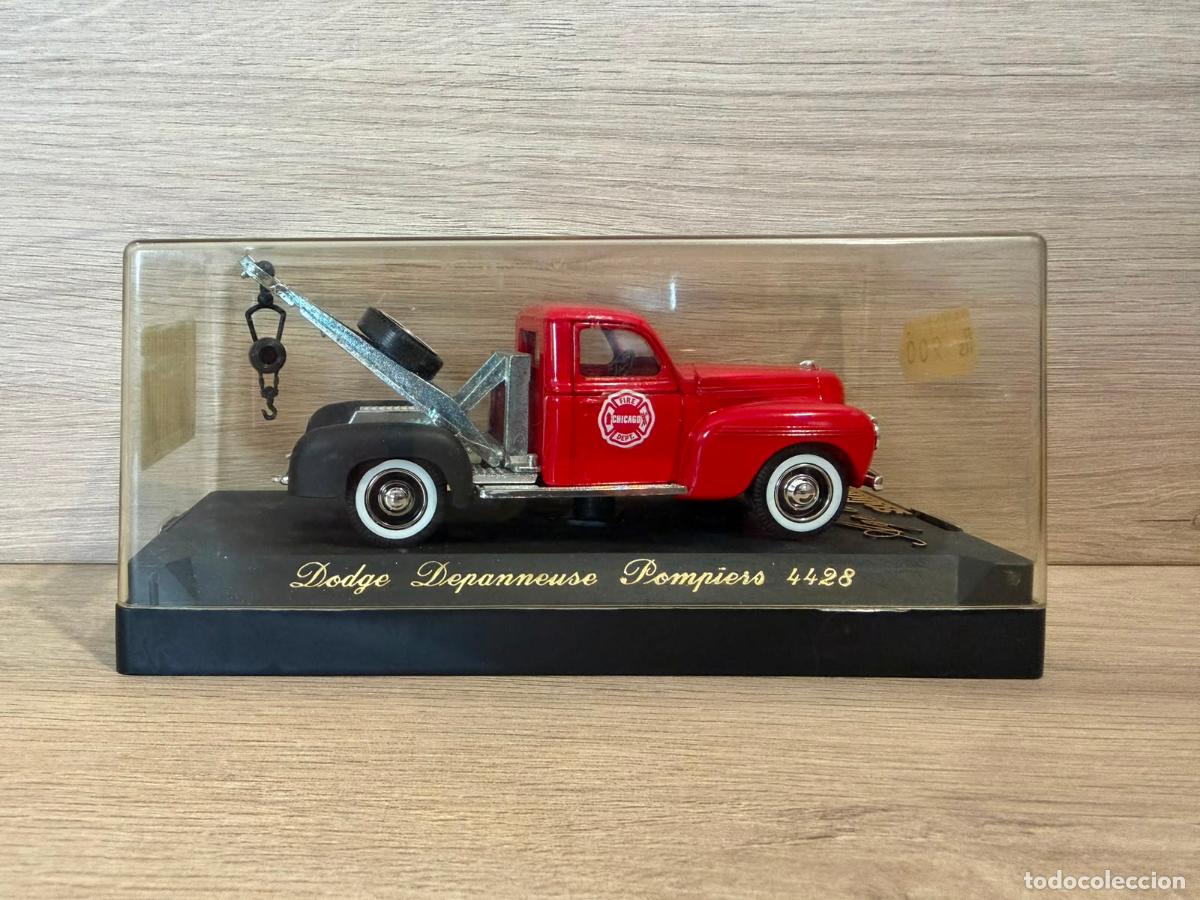 Coches a escala: SOLIDO DODGE DEPANNEUSE POMPIERS 4428 - con caja