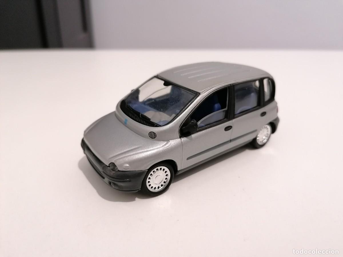 Auto in scala: Solido 1/43 Fiat Multipla 2004 Buen Estado